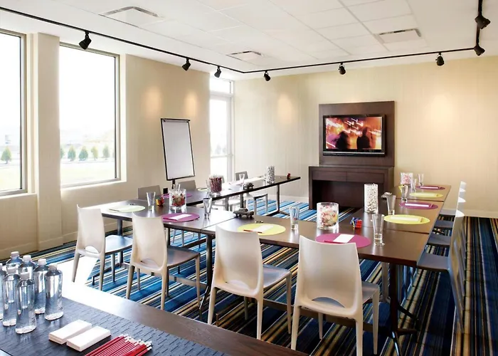Aloft Green Bay