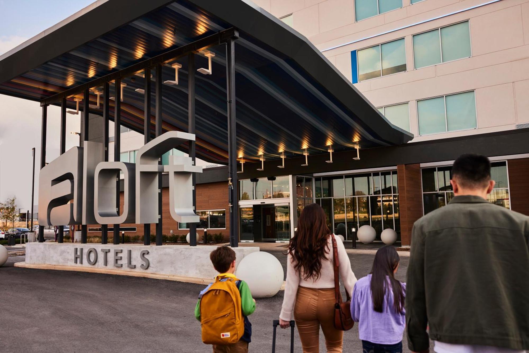 Aloft Bay Hotel