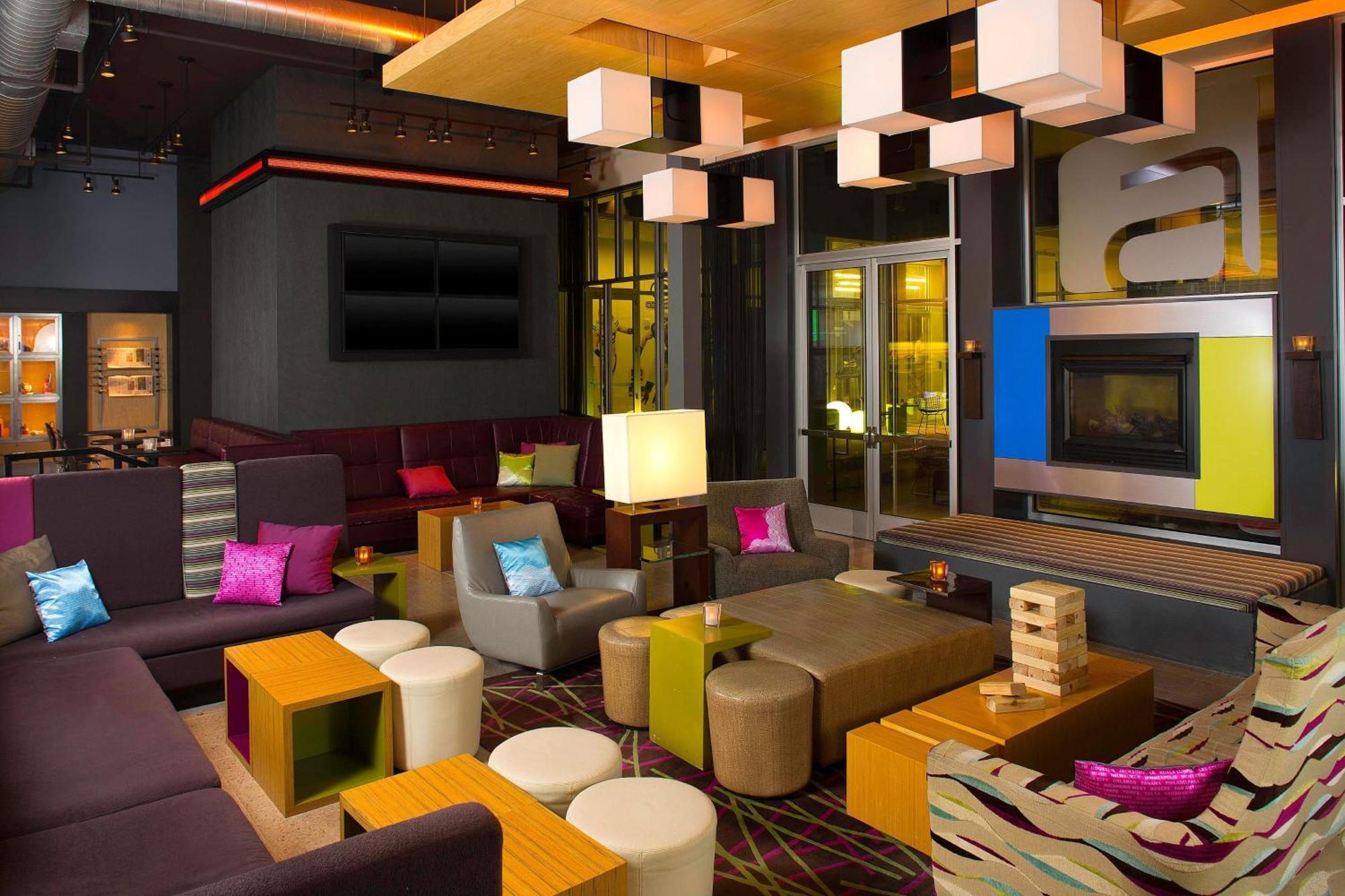 Hotel Aloft Bay