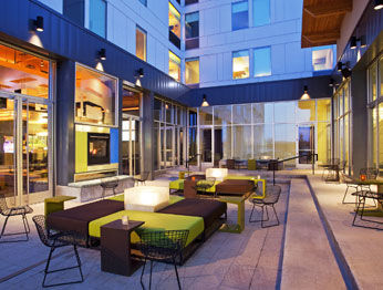 Aloft Bay Green Bay