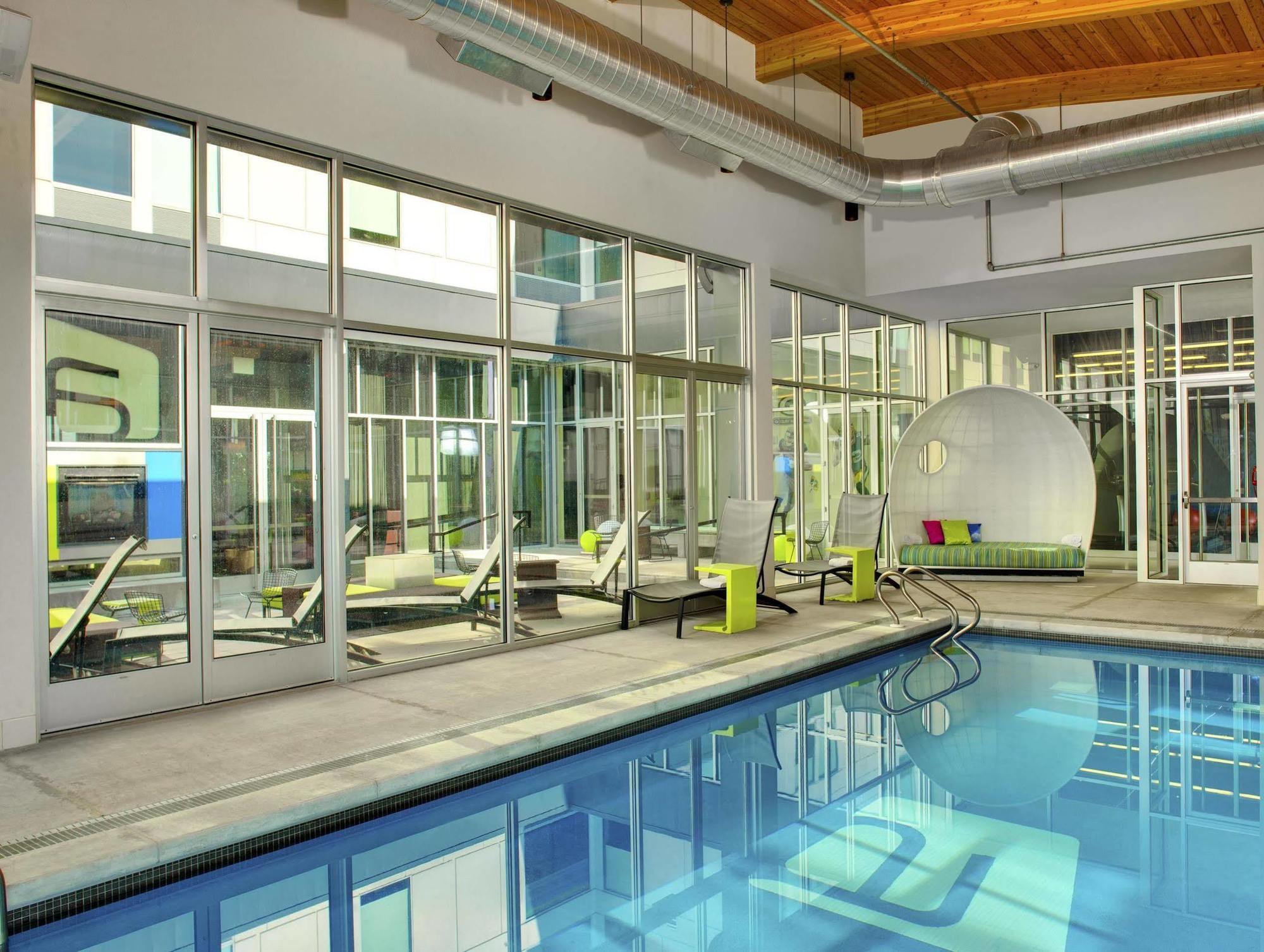 Aloft Bay 4*